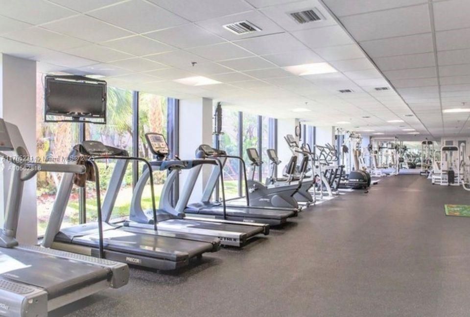 Недавно продано: $290,000 (1 спален, 1 ванн, 700 Квадратных фут)