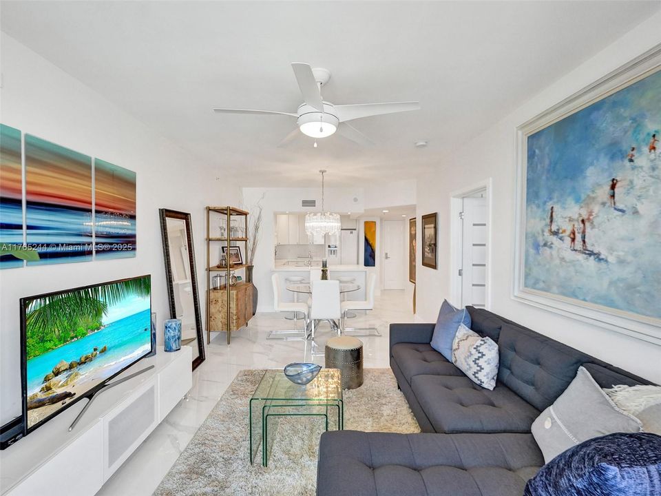 最近租的: $3,150 (1 贝兹, 1 浴室, 720 平方英尺)