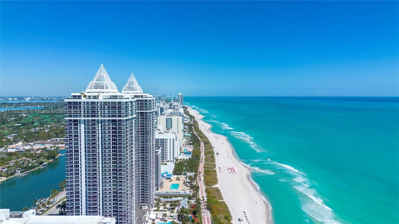 Recently Sold: $2,880,000 (3 beds, 3 baths, 2010 Square Feet)