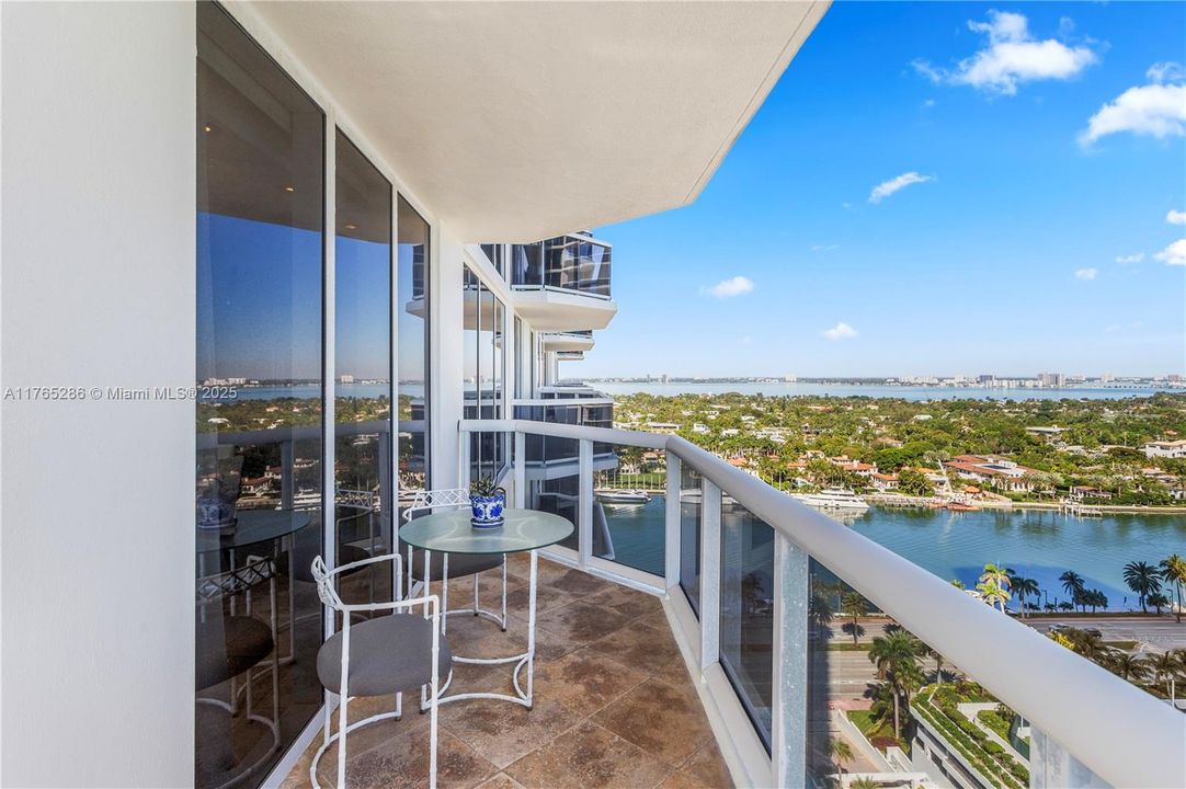 Recently Sold: $2,880,000 (3 beds, 3 baths, 2010 Square Feet)