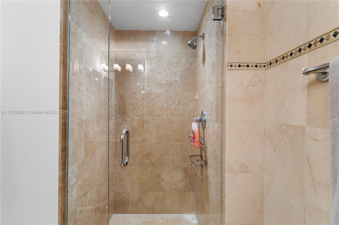 Recently Sold: $2,880,000 (3 beds, 3 baths, 2010 Square Feet)