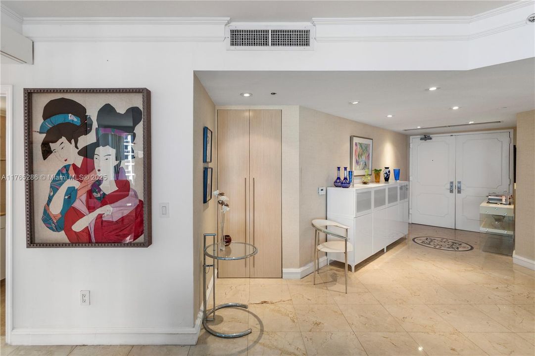 Recently Sold: $2,880,000 (3 beds, 3 baths, 2010 Square Feet)