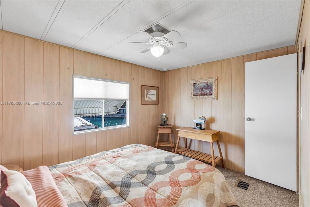 Recently Rented: $4,000 (3 beds, 3 baths, 1579 Square Feet)