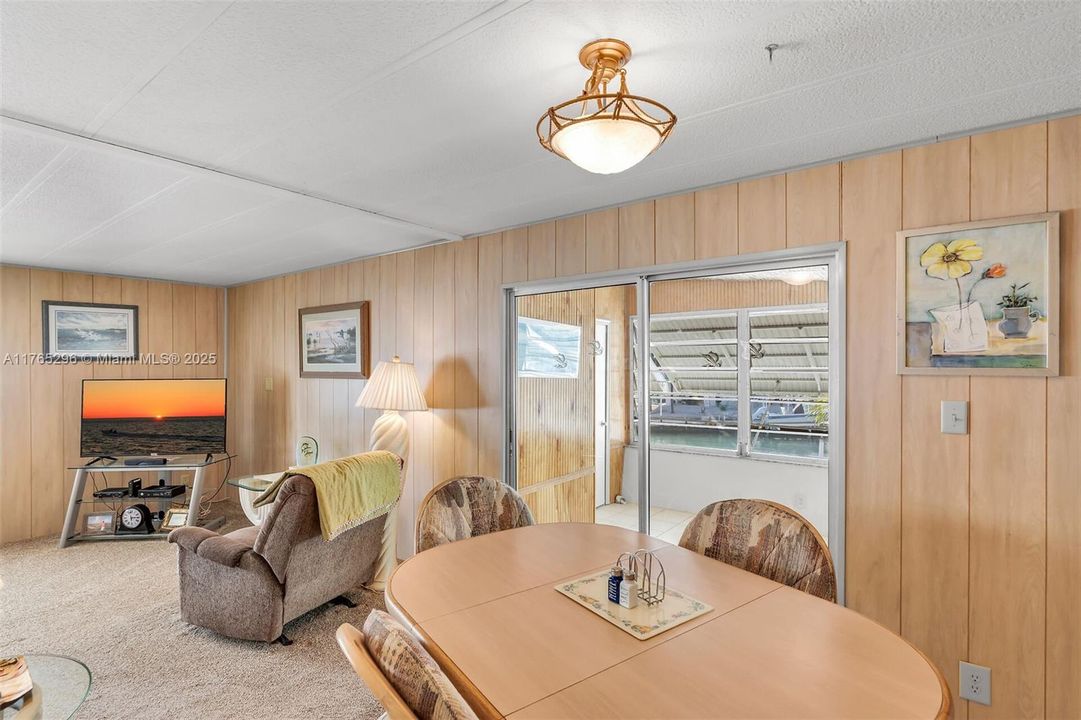 Recently Rented: $4,000 (3 beds, 3 baths, 1579 Square Feet)