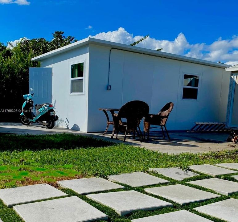 最近租的: $1,200 (1 贝兹, 1 浴室, 1424 平方英尺)