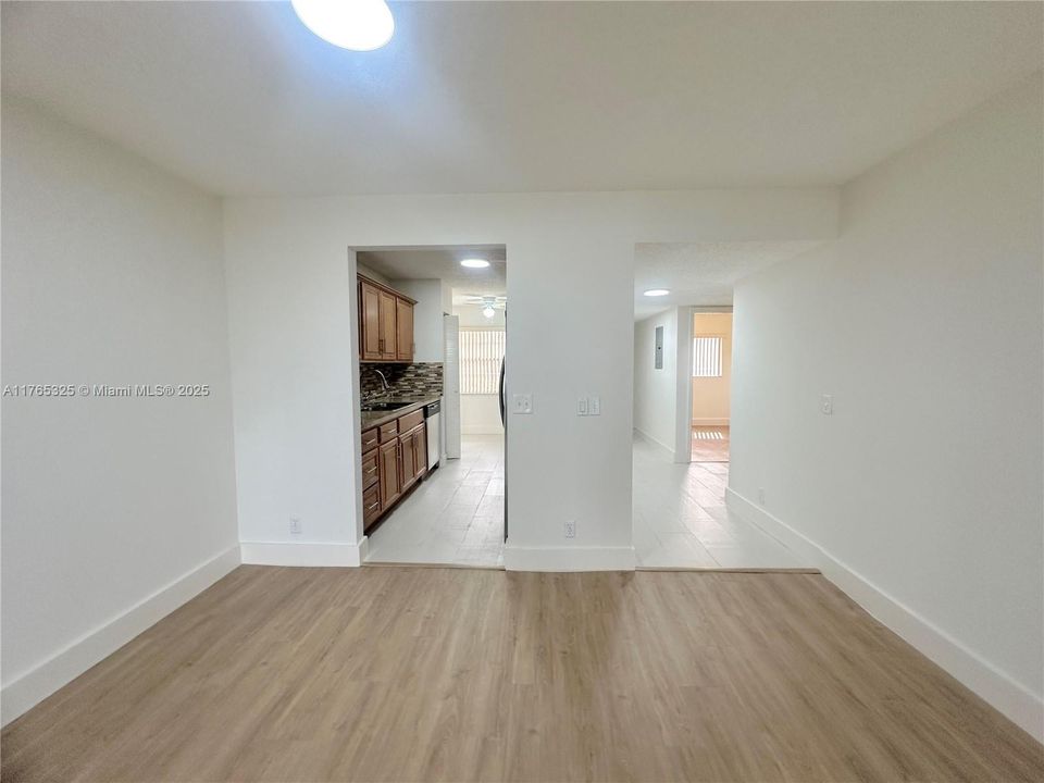 Recientemente alquilado: $2,200 (2 camas, 2 baños, 1200 Pies cuadrados)