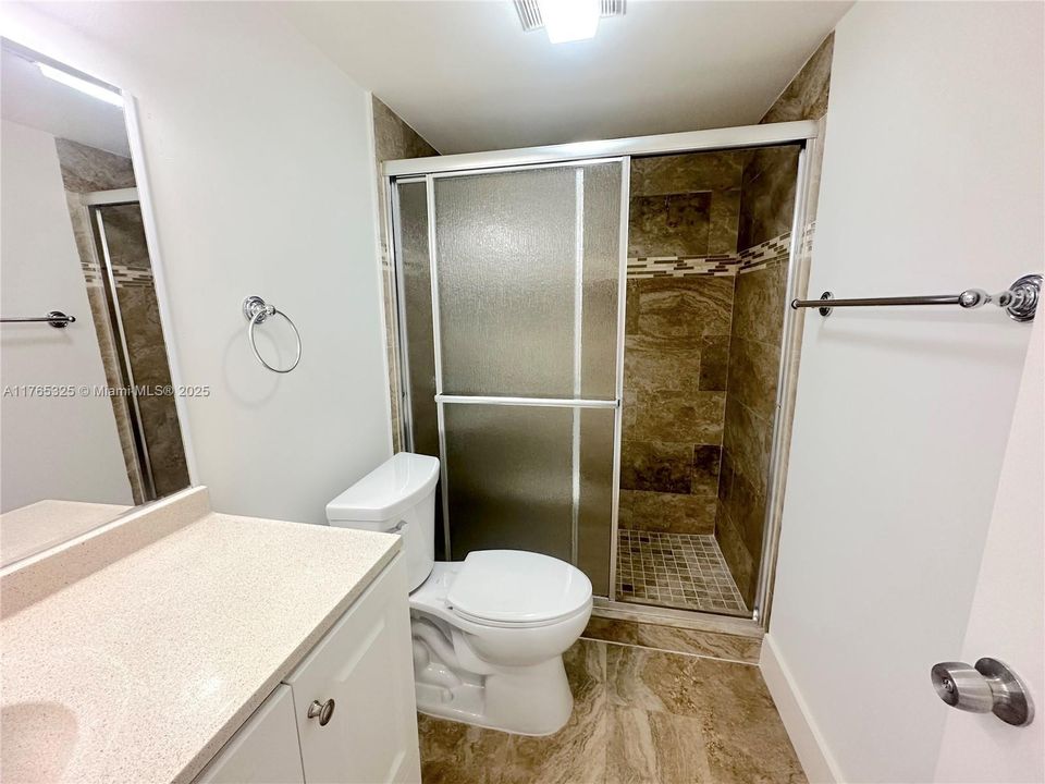 Recientemente alquilado: $2,200 (2 camas, 2 baños, 1200 Pies cuadrados)