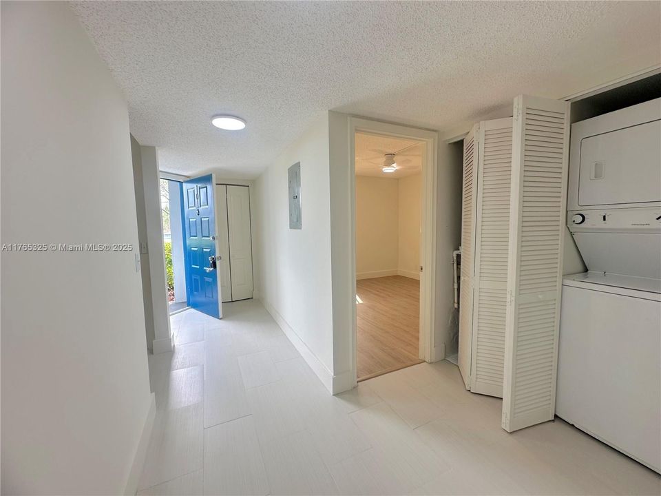 Recientemente alquilado: $2,200 (2 camas, 2 baños, 1200 Pies cuadrados)