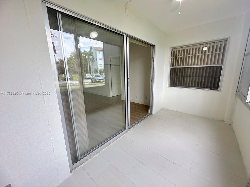 Recientemente alquilado: $2,200 (2 camas, 2 baños, 1200 Pies cuadrados)