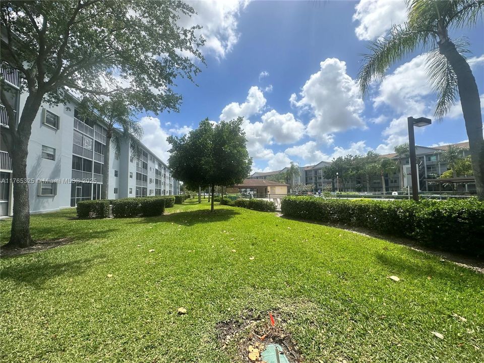 Recientemente alquilado: $2,200 (2 camas, 2 baños, 1200 Pies cuadrados)