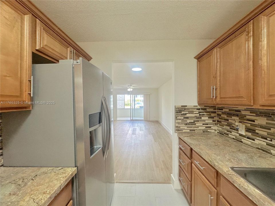 Recientemente alquilado: $2,200 (2 camas, 2 baños, 1200 Pies cuadrados)