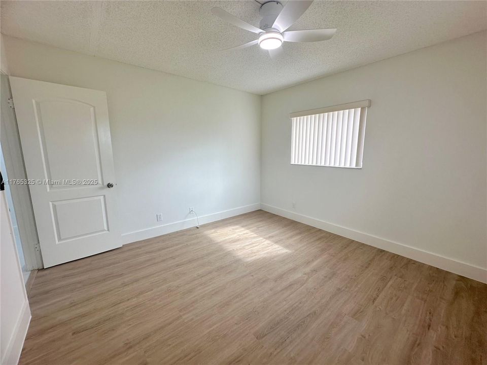 Recientemente alquilado: $2,200 (2 camas, 2 baños, 1200 Pies cuadrados)