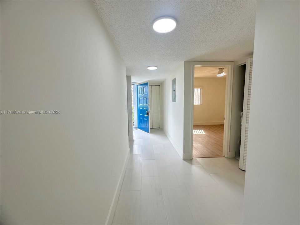 Recientemente alquilado: $2,200 (2 camas, 2 baños, 1200 Pies cuadrados)