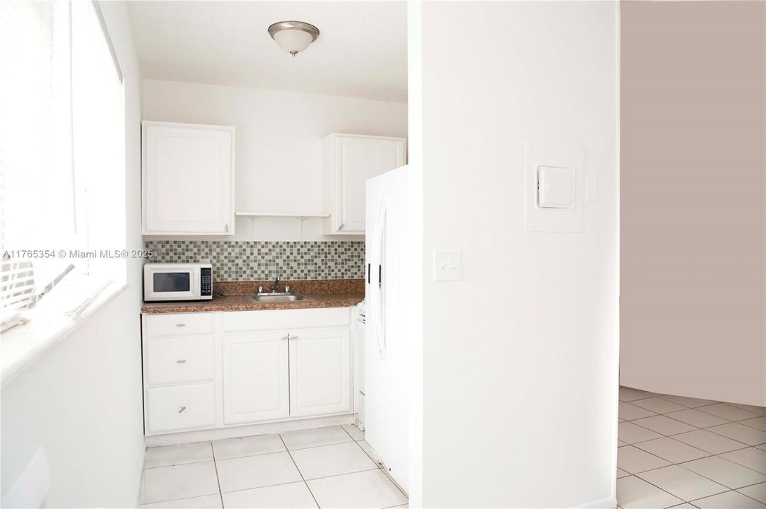 最近租的: $1,675 (1 贝兹, 1 浴室, 800 平方英尺)