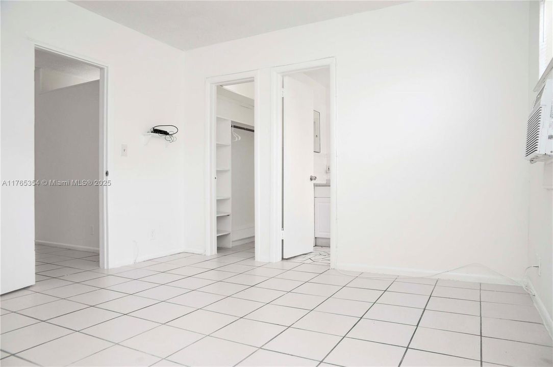 最近租的: $1,675 (1 贝兹, 1 浴室, 800 平方英尺)