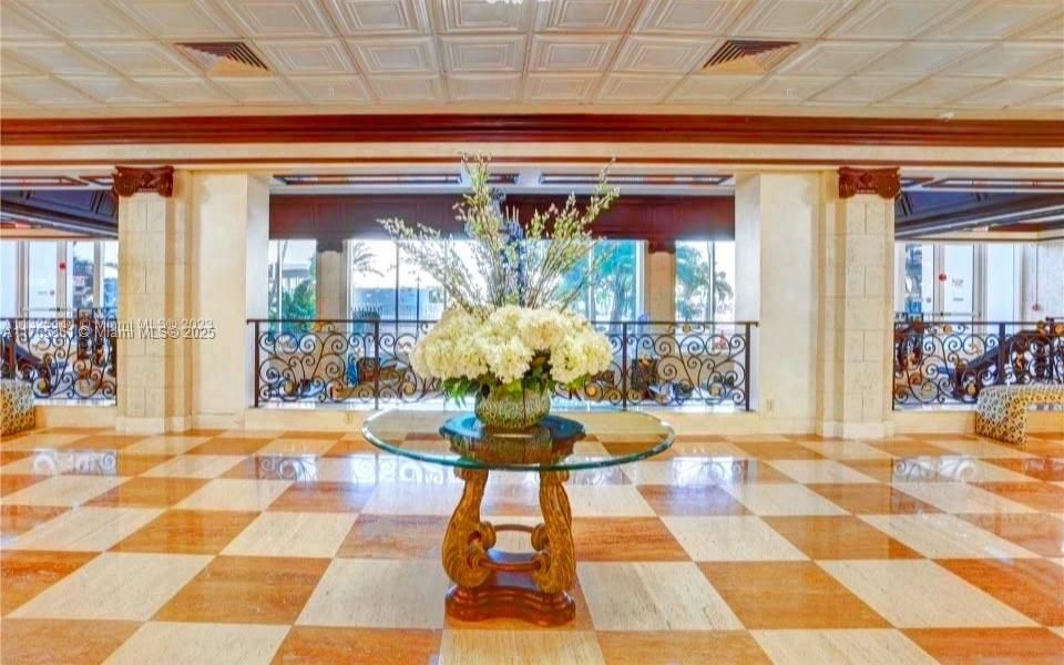 最近售出: $649,000 (3 贝兹, 2 浴室, 1856 平方英尺)