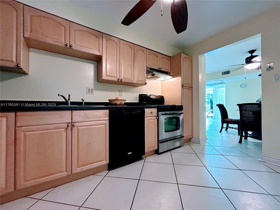 KITCHEN (EASY FLOW KITCHEN DINING ROOM FLOORPLAN).