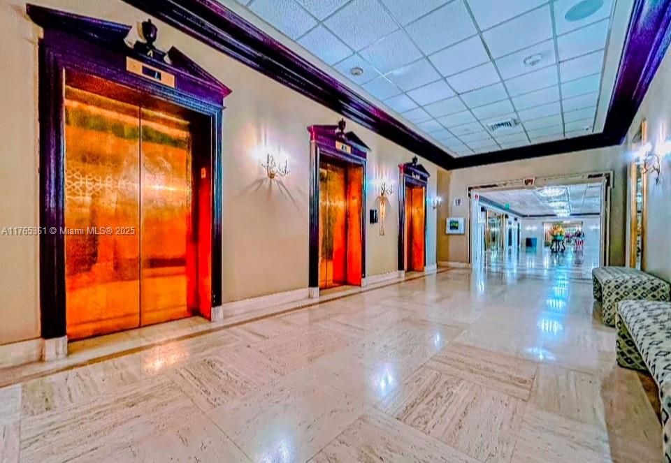 最近售出: $649,000 (3 贝兹, 2 浴室, 1856 平方英尺)