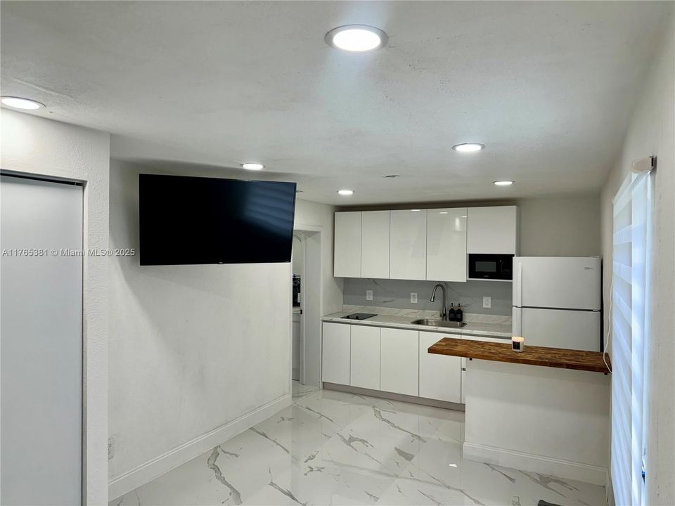 Recently Sold: $478,900 (3 beds, 2 baths, 1512 Square Feet)