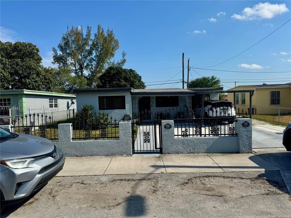 Recently Sold: $478,900 (3 beds, 2 baths, 1512 Square Feet)