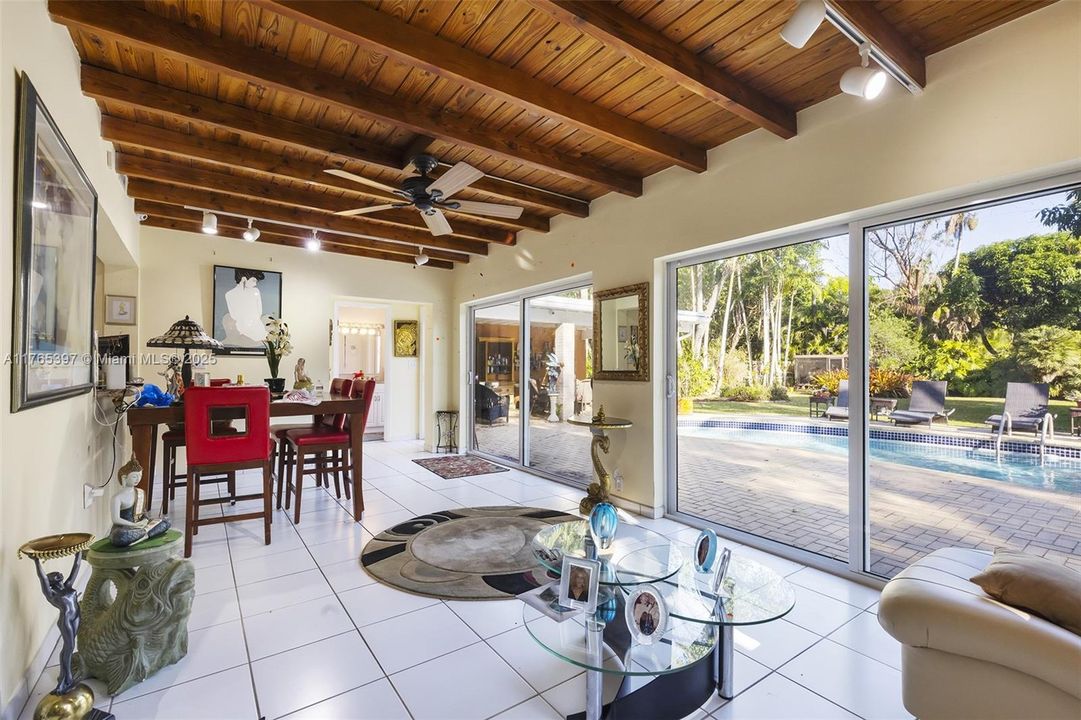 Recently Sold: $1,599,000 (4 beds, 3 baths, 1875 Square Feet)