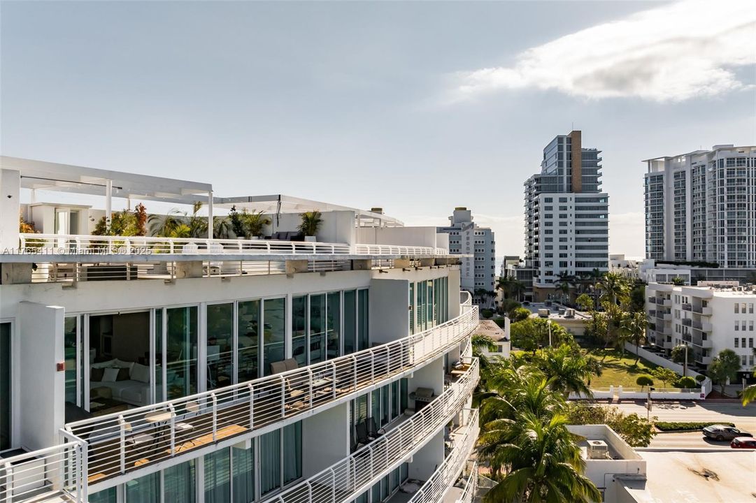 For Sale: $1,545,000 (3 beds, 3 baths, 1712 Square Feet)