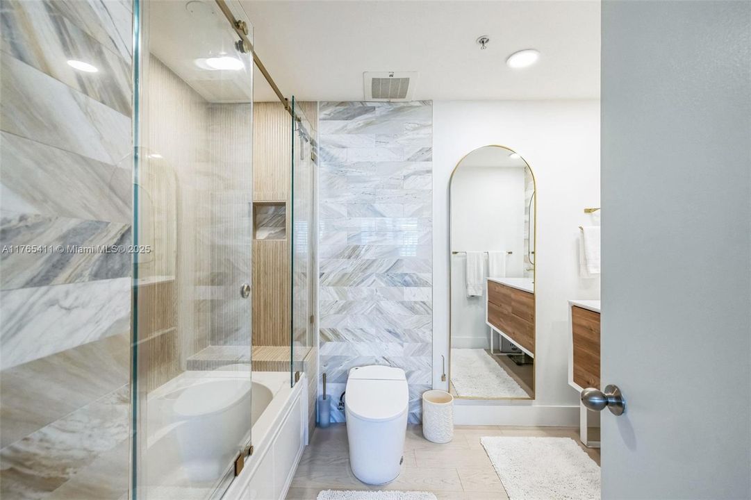 For Sale: $1,545,000 (3 beds, 3 baths, 1712 Square Feet)