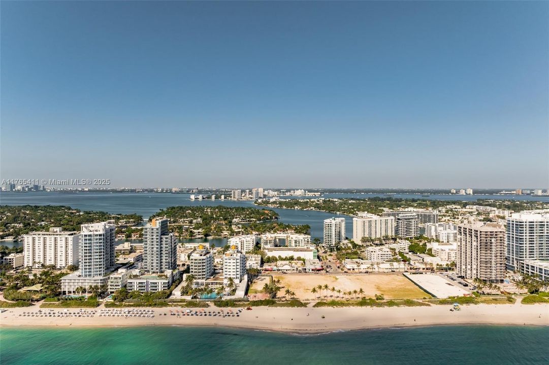 For Sale: $1,545,000 (3 beds, 3 baths, 1712 Square Feet)