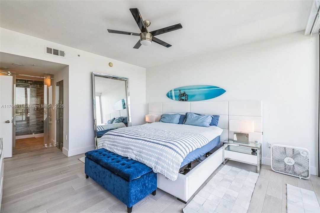 For Sale: $1,545,000 (3 beds, 3 baths, 1712 Square Feet)