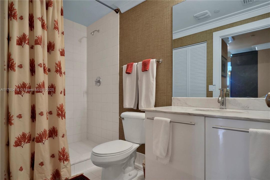 Recently Sold: $799,000 (2 beds, 2 baths, 1208 Square Feet)