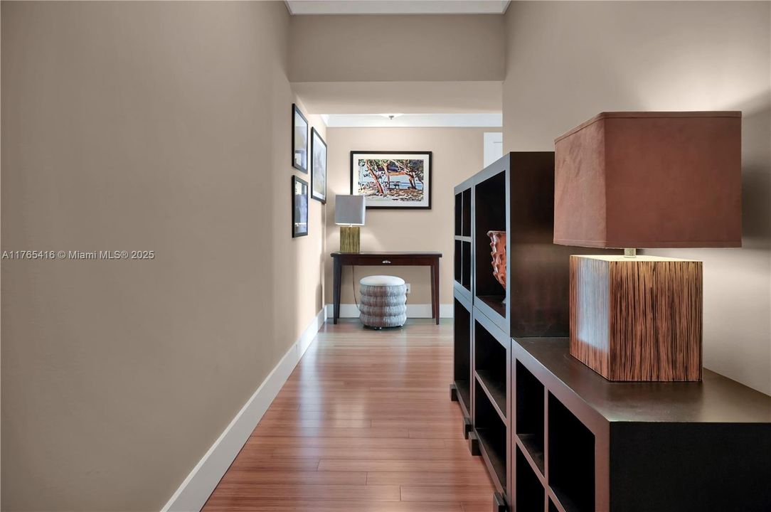 Recently Sold: $799,000 (2 beds, 2 baths, 1208 Square Feet)