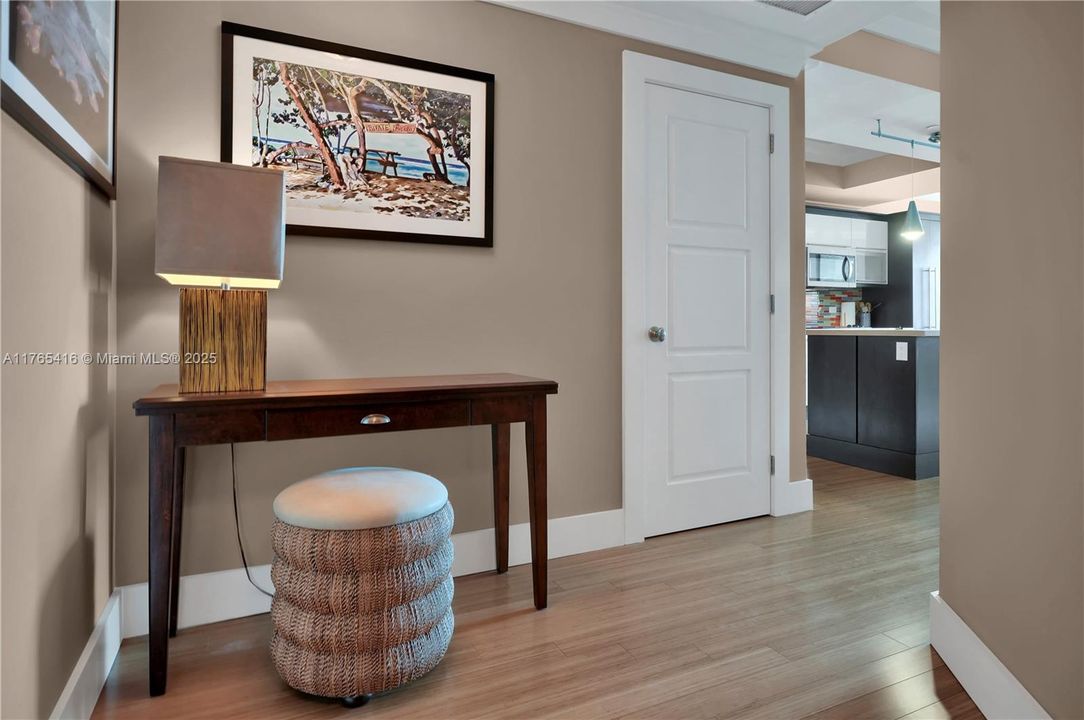 Recently Sold: $799,000 (2 beds, 2 baths, 1208 Square Feet)