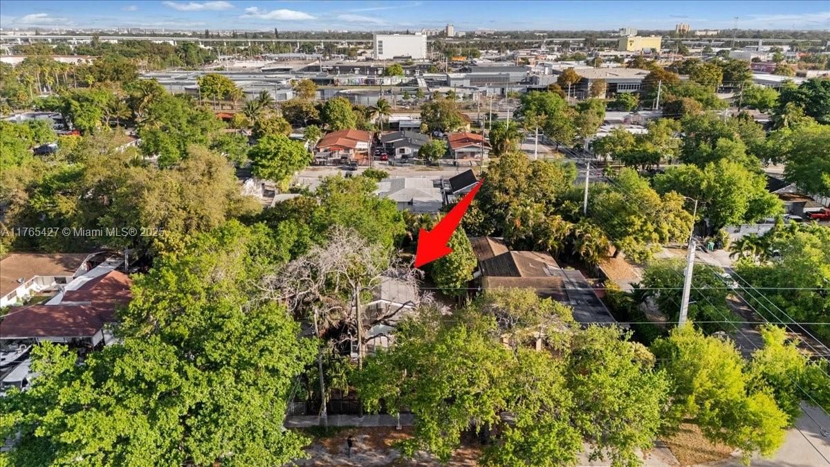 For Sale: $490,000 (2 beds, 1 baths, 750 Square Feet)