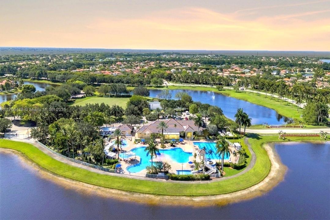 Недавно продано: $665,000 (3 спален, 2 ванн, 1662 Квадратных фут)