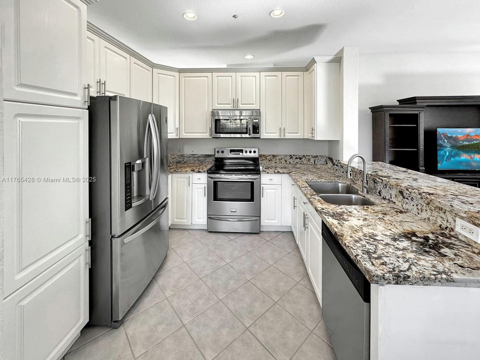 Недавно продано: $665,000 (3 спален, 2 ванн, 1662 Квадратных фут)