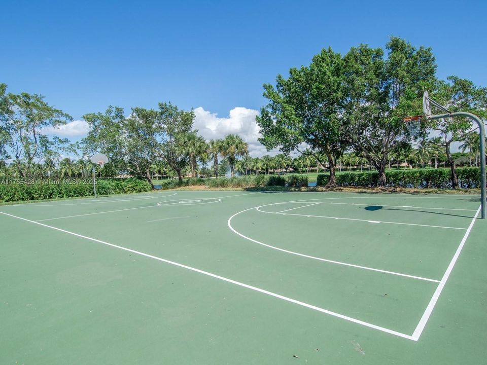 Недавно продано: $665,000 (3 спален, 2 ванн, 1662 Квадратных фут)