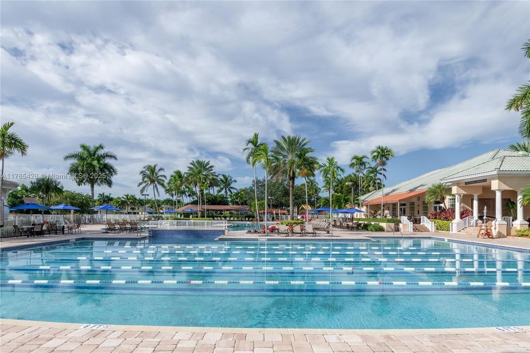 Недавно продано: $665,000 (3 спален, 2 ванн, 1662 Квадратных фут)