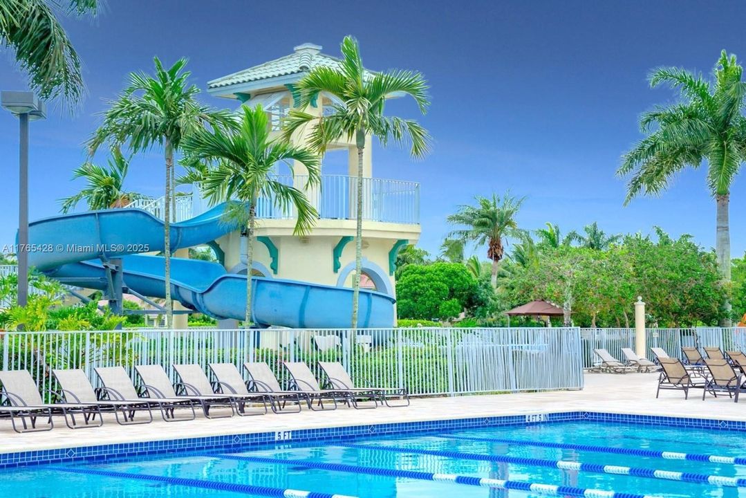 Недавно продано: $665,000 (3 спален, 2 ванн, 1662 Квадратных фут)