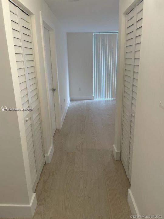 For Sale: $234,000 (1 beds, 1 baths, 634 Square Feet)