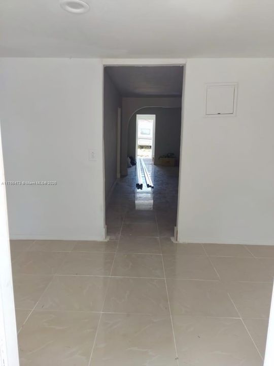 En Venta: $365,000 (2 camas, 1 baños, 874 Pies cuadrados)