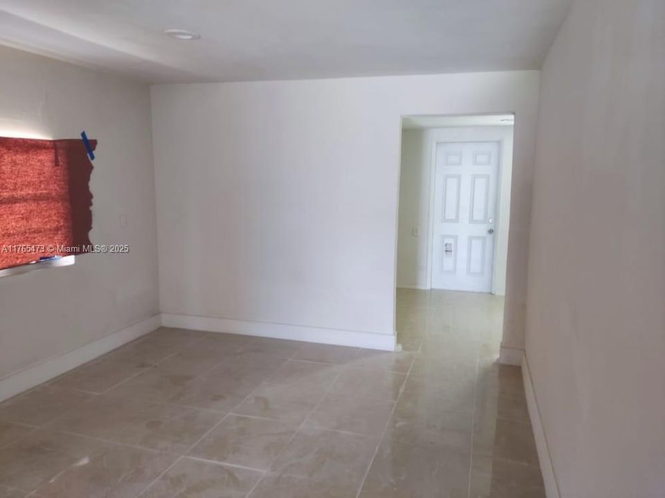 En Venta: $365,000 (2 camas, 1 baños, 874 Pies cuadrados)