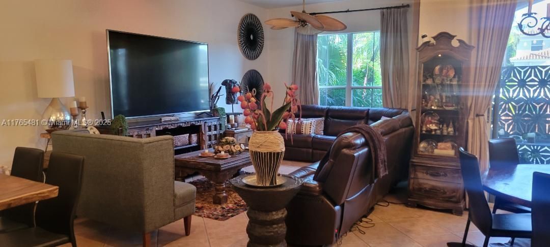 На продажу: $1,599,000 (4 спален, 2 ванн, 2859 Квадратных фут)