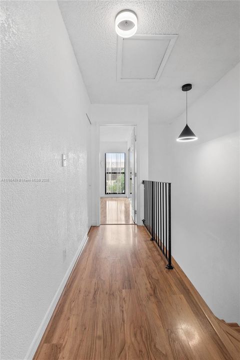 最近租的: $2,550 (2 贝兹, 2 浴室, 1214 平方英尺)