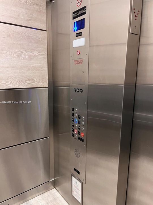 Recently Sold: $250,000 (1 beds, 1 baths, 710 Square Feet)