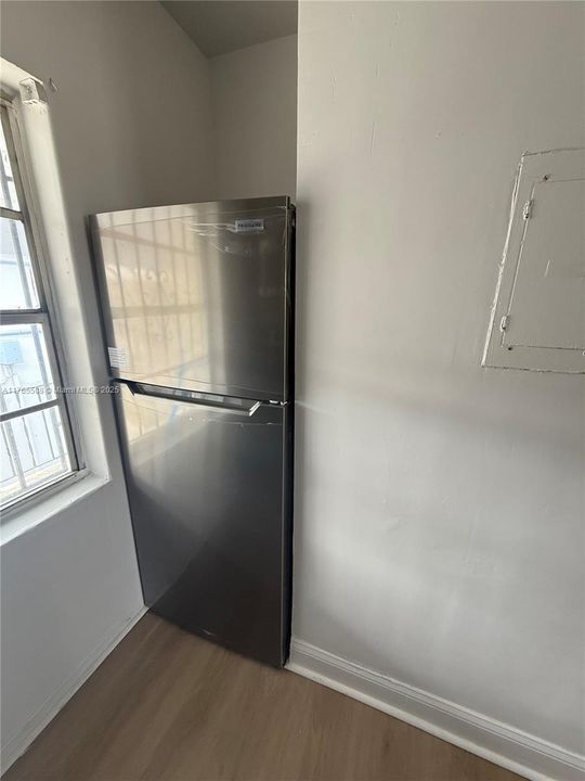 Vendido Recientemente: $199,000 (2 camas, 1 baños, 894 Pies cuadrados)