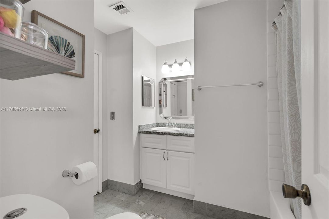 En Venta: $365,000 (2 camas, 1 baños, 1150 Pies cuadrados)