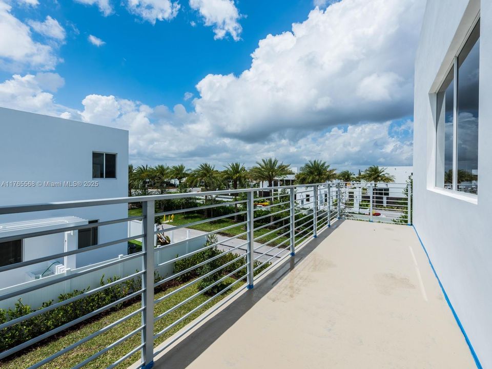 Active With Contract: $7,300 (4 beds, 4 baths, 3624 Square Feet)