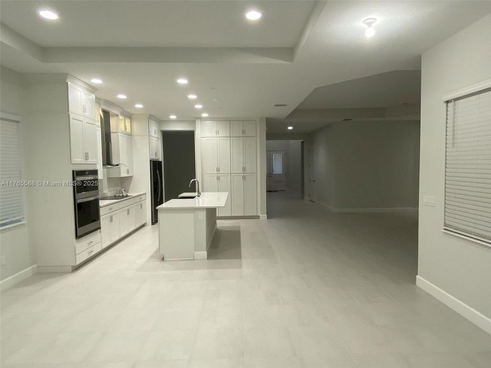 Недавно арендовано: $4,500 (4 спален, 4 ванн, 3151 Квадратных фут)