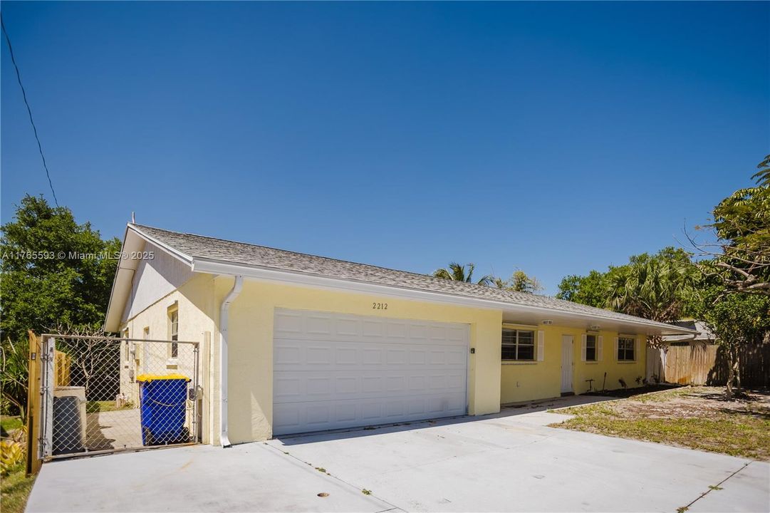 最近售出: $389,900 (3 贝兹, 2 浴室, 1427 平方英尺)