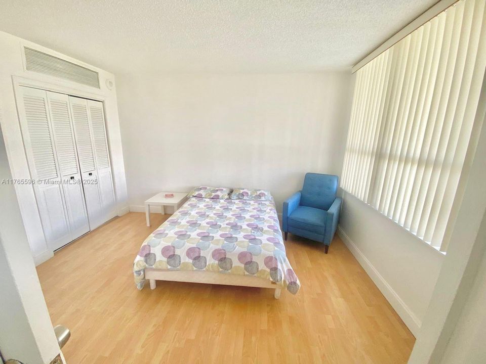 待售: $1,299,999 (2 贝兹, 2 浴室, 1388 平方英尺)